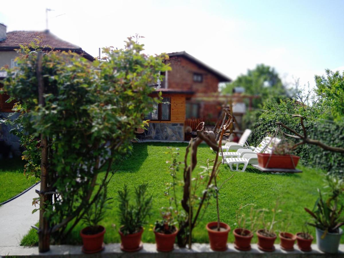 Holiday Guest House Kemo Sapareva Banya Exterior foto